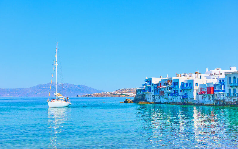 Boat rental in the Cyclades