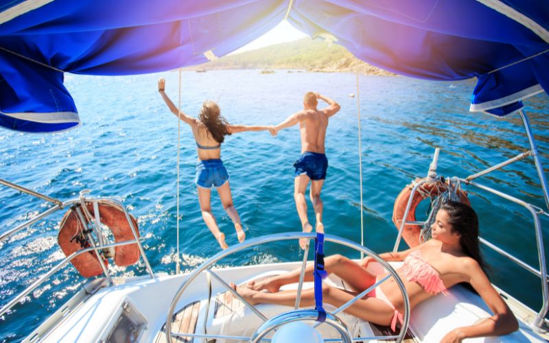 Sailing holidays Greece